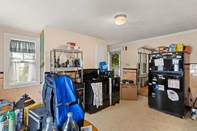 94 Stamford Ave, Providence, RI 02907 - Photo 12