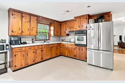 3 Aldrich Avenue, Millbury, MA 01527 - Photo 4
