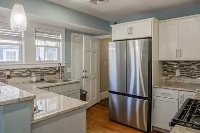 26-28 Quincy St #26, Watertown, MA 02472 - Photo 12