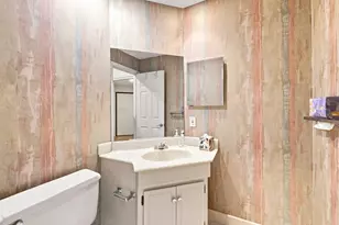 770 Salisbury, Worcester, MA 01609 - Photo 22