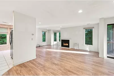 770 Salisbury #322, Worcester, MA 01609 - Photo 8