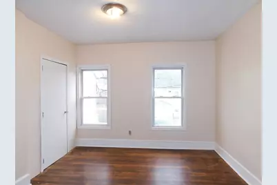 1254 Worcester St #2, Springfield, MA 01151 - Photo 4
