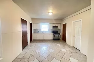 1254 Worcester St, Springfield, MA 01151 - Photo 2