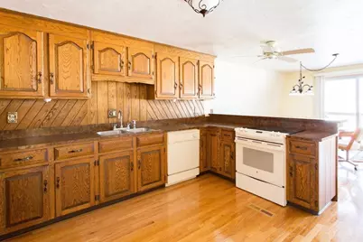 21-22 Beach Drive, West Brookfield, MA 01585 - Photo 4