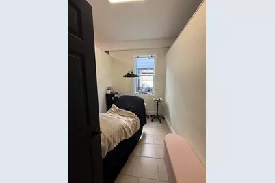 25 Savin Hill Ave, Boston, MA 02125 - Photo 8