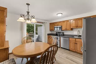 162 Oak St, Taunton, MA 02780 - Photo 10