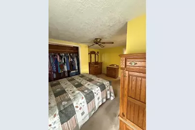 21 Freeman Ave, Webster, MA 01570 - Photo 16