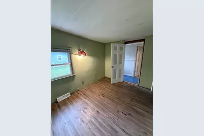 21 Freeman Ave, Webster, MA 01570 - Photo 24
