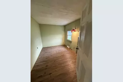 21 Freeman Ave, Webster, MA 01570 - Photo 22