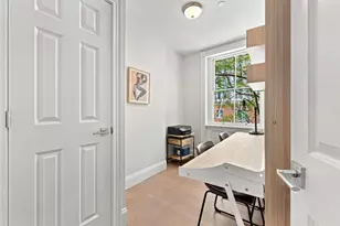 31 Bowdoin St, Boston, MA 02114 - Photo 12