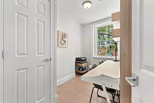 31 Bowdoin St, Boston, MA 02114 - Photo 12