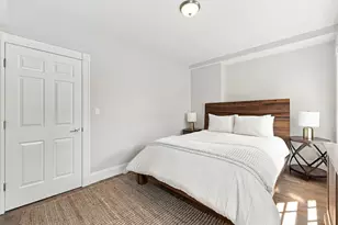 31 Bowdoin St, Boston, MA 02114 - Photo 20