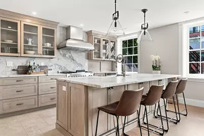 31 Bowdoin St #4, Boston, MA 02114 - Photo 10