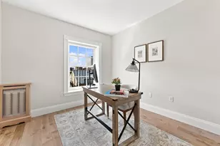 31 Bowdoin St, Boston, MA 02114 - Photo 22