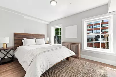 31 Bowdoin St #4, Boston, MA 02114 - Photo 18