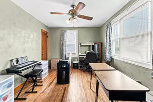 577 Pokross St, Fall River, MA 02724 - Photo 14
