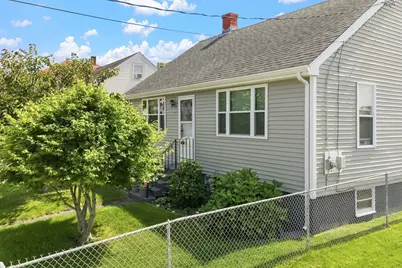 577 Pokross St, Fall River, MA 02724 - Photo 2