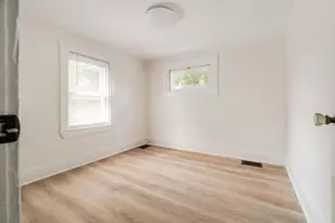 24 Prospect St, Weymouth, MA 02188 - Photo 18
