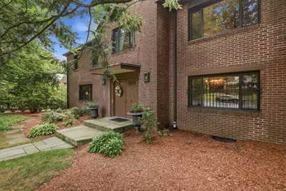 5 Rollingwood Dr, Worcester, MA 01609 - Photo 2