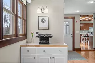 78 Highland St, Holden, MA 01520 - Photo 8