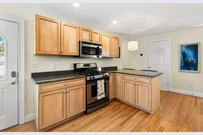 40 Essex Street #1, Salem, MA 01970 - Photo 4