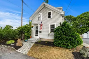 33 Putnam St, Danvers, MA 01923 - Photo 2