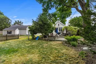33 Putnam St, Danvers, MA 01923 - Photo 36