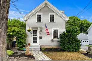 33 Putnam St, Danvers, MA 01923 - Photo 1