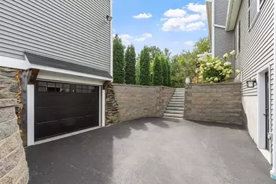 616 Prospect St, Leominster, MA 01453 - Photo 6