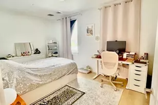 71 Bow St, Somerville, MA 02143 - Photo 2