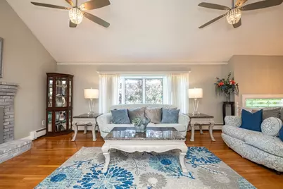 27 Carr Rd, Saugus, MA 01906 - Photo 10