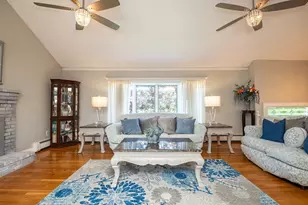 27 Carr Rd, Saugus, MA 01906 - Photo 10