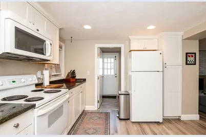 27 Carr Rd, Saugus, MA 01906 - Photo 26