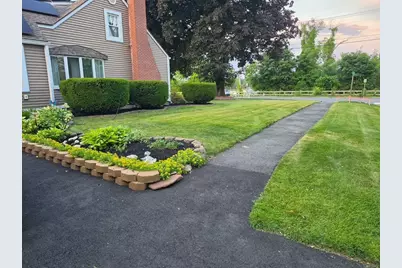 417 River Rd, Agawam, MA 01001 - Photo 2