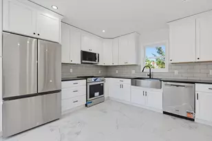 9 Chester St, Taunton, MA 02780 - Photo 10