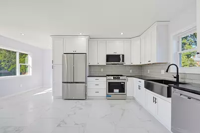 9 Chester St, Taunton, MA 02780 - Photo 6