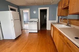 144 Elm St, Worcester, MA 01609 - Photo 2