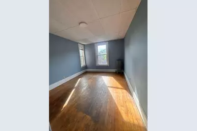 144 Elm St #3, Worcester, MA 01609 - Photo 4