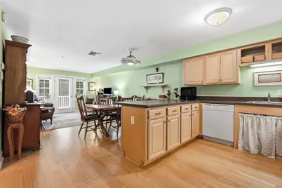 26 Greenleaves Dr #611, Amherst, MA 01002 - Photo 8