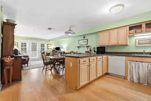 26 Greenleaves Dr, Amherst, MA 01002 - Photo 8