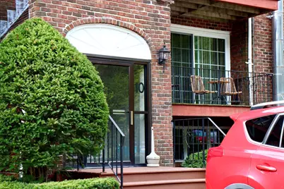 10 Williamsburg Ct #3, Shrewsbury, MA 01545 - Photo 2