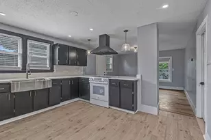39 Hope St, Attleboro, MA 02702 - Photo 2