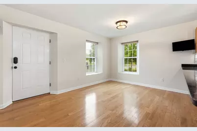 36 Treehouse Cir, Easthampton, MA 01027 - Photo 8