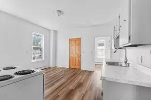 557 Montello St, Brockton, MA 02301 - Photo 8