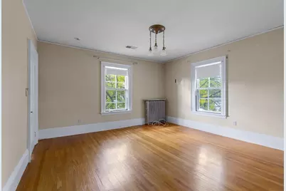 984 Chestnut St #2, Newton, MA 02464 - Photo 10