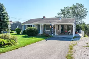 43 Bellavista Dr, Bourne, MA 02559 - Photo 2
