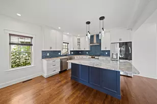 248 Presidents Ln, Quincy, MA 02169 - Photo 2