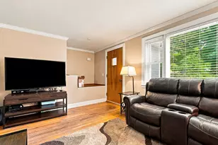 32 Carroll St, Milford, MA 01757 - Photo 8