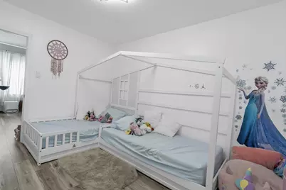 277 Cumberland Rd, Lowell, MA 01850 - Photo 18