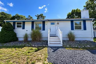 111 Wareham Lake Shore Dr, Wareham, MA 02571 - Photo 1